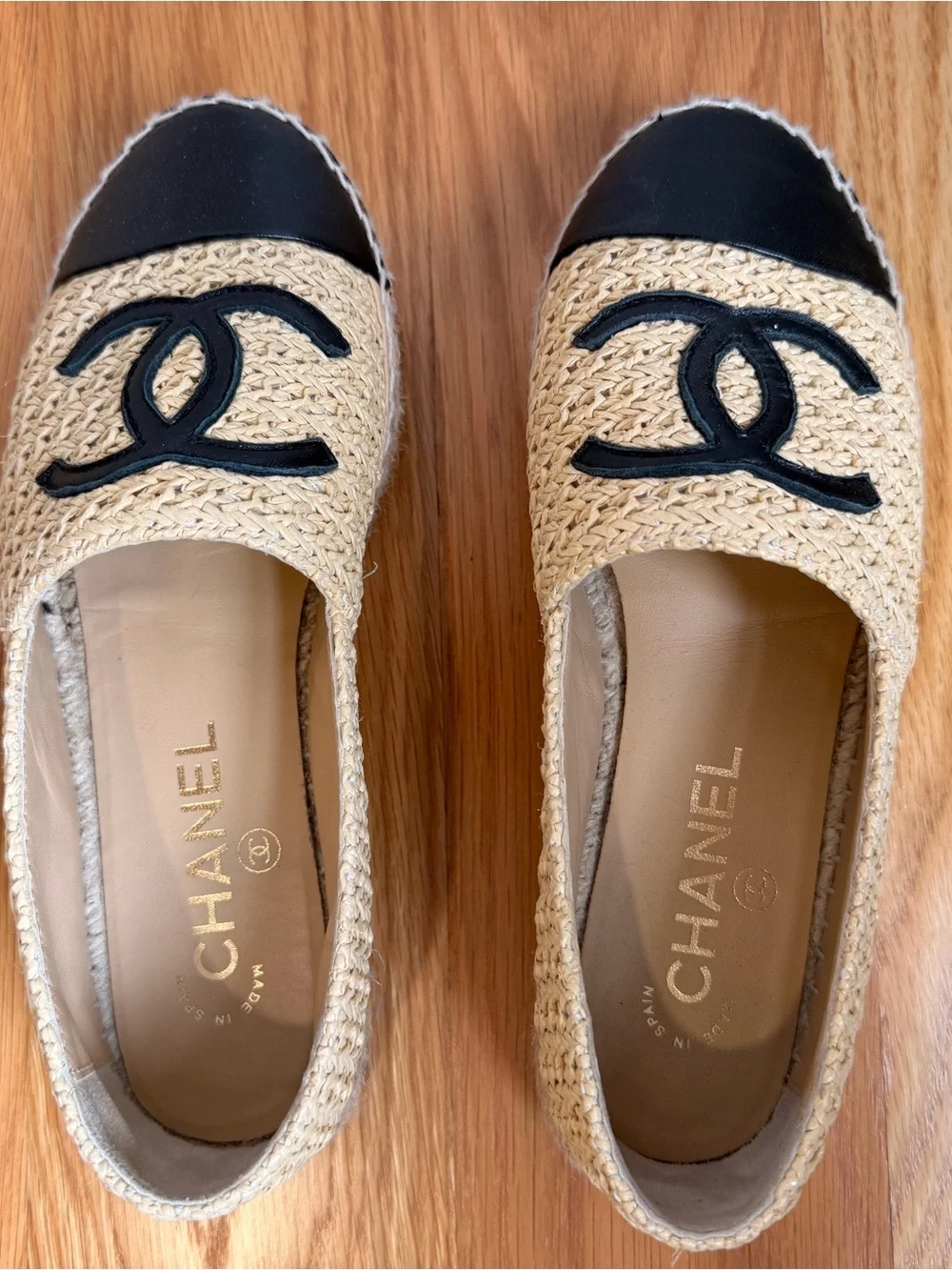CHANEL 2022 Interlocking CC Logo Espadrilles